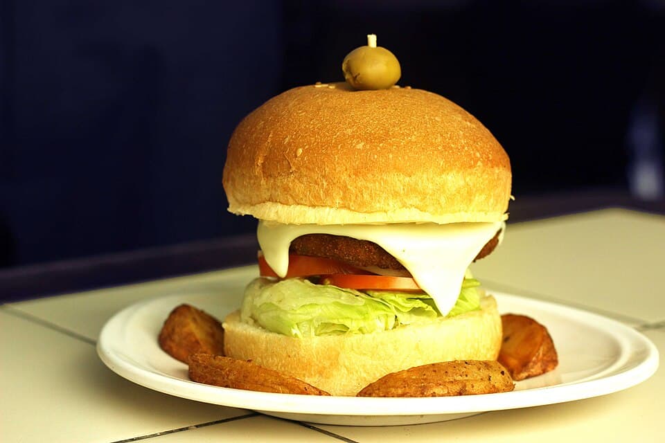 Crispy Aloo Patty Sub — Subway Halal menu price and nutrition