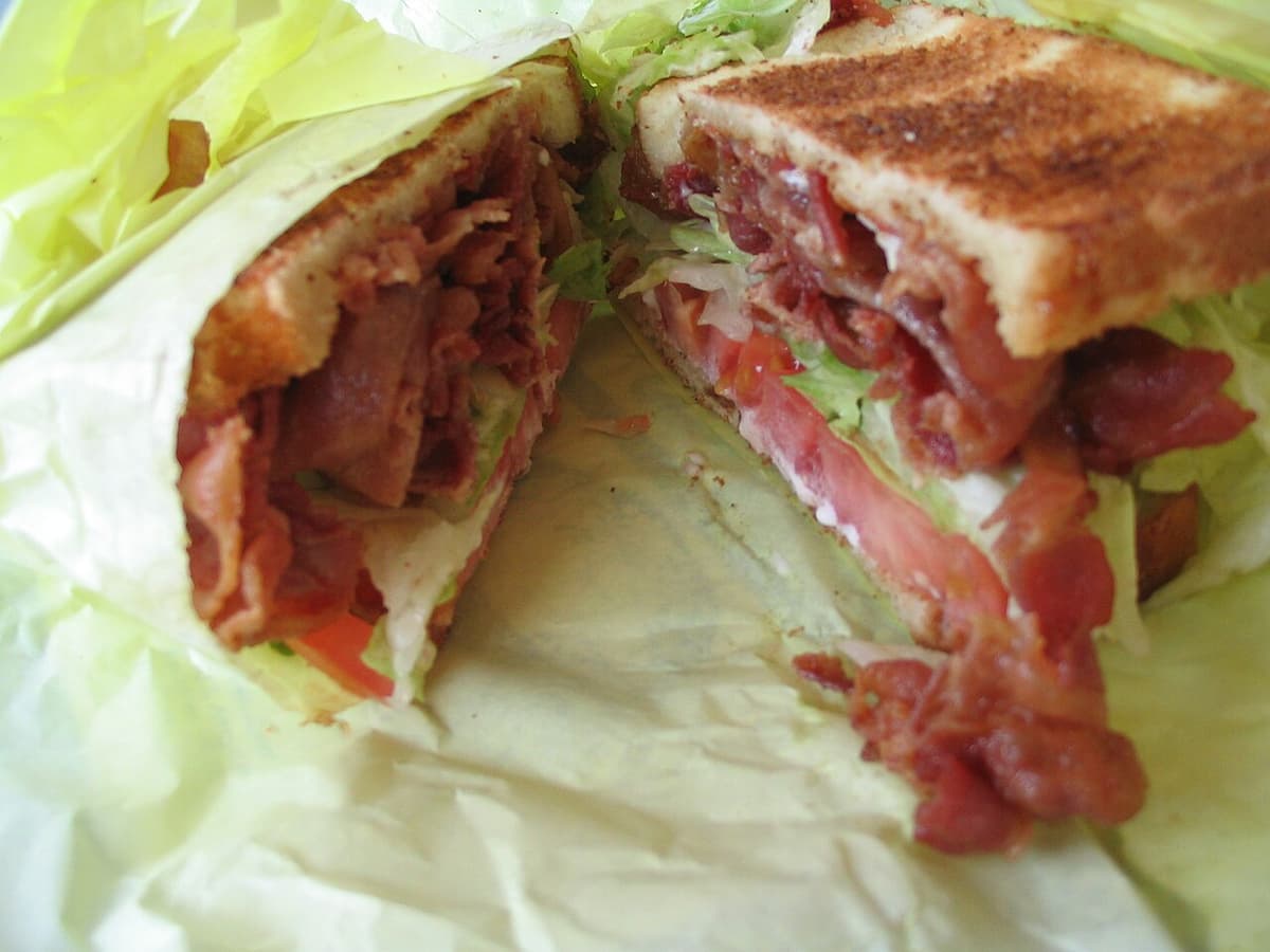 BLT Sub — Subway Classic menu price and nutrition