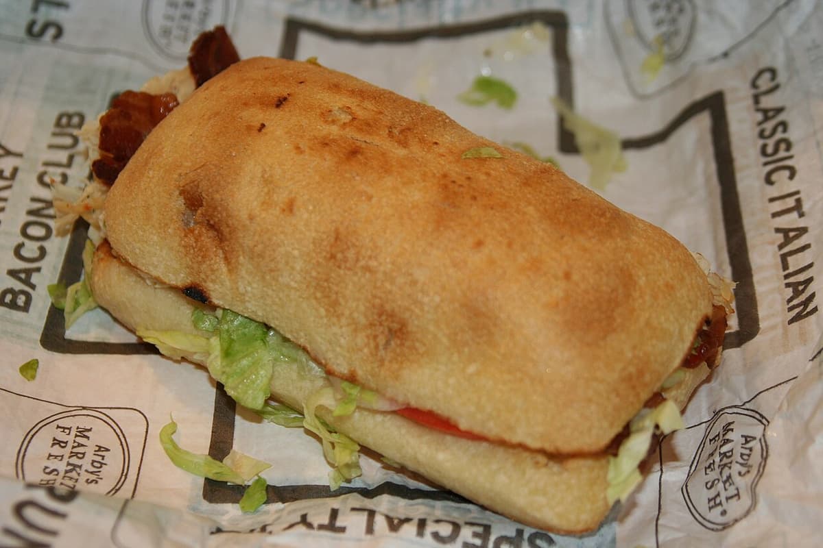 Oven-Roasted Turkey Breast Sub — Subway Classic menu price and nutrition