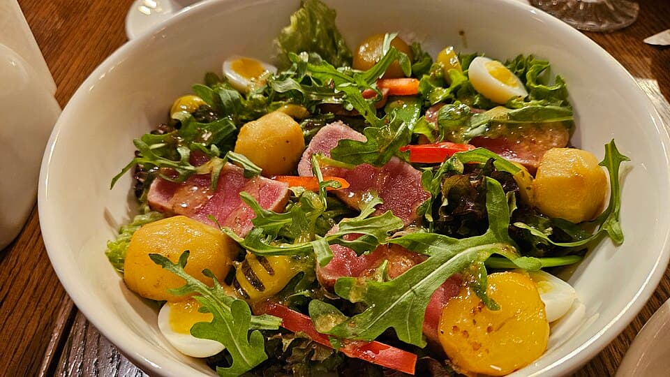 Tuna Protein Bowl — Subway Protein Bowl price, keto net carbs and nutrition